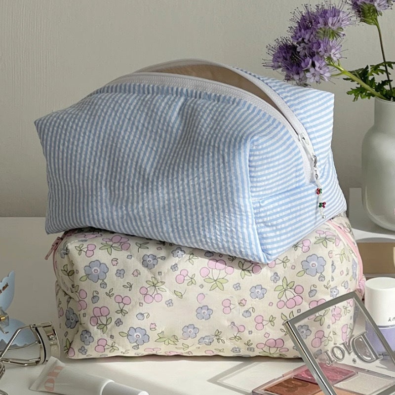 Japanese Style Fresh Style Plaid Cosmetic Bag Cute Girl'S Travel Wash Bag Portable Hand Storage Bag - Image 3