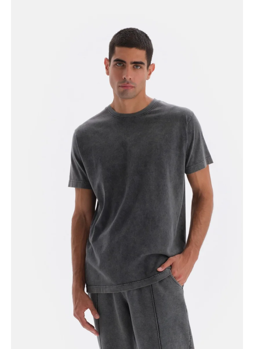 داجي Smoked Short Sleeve Washed T-Shirt
