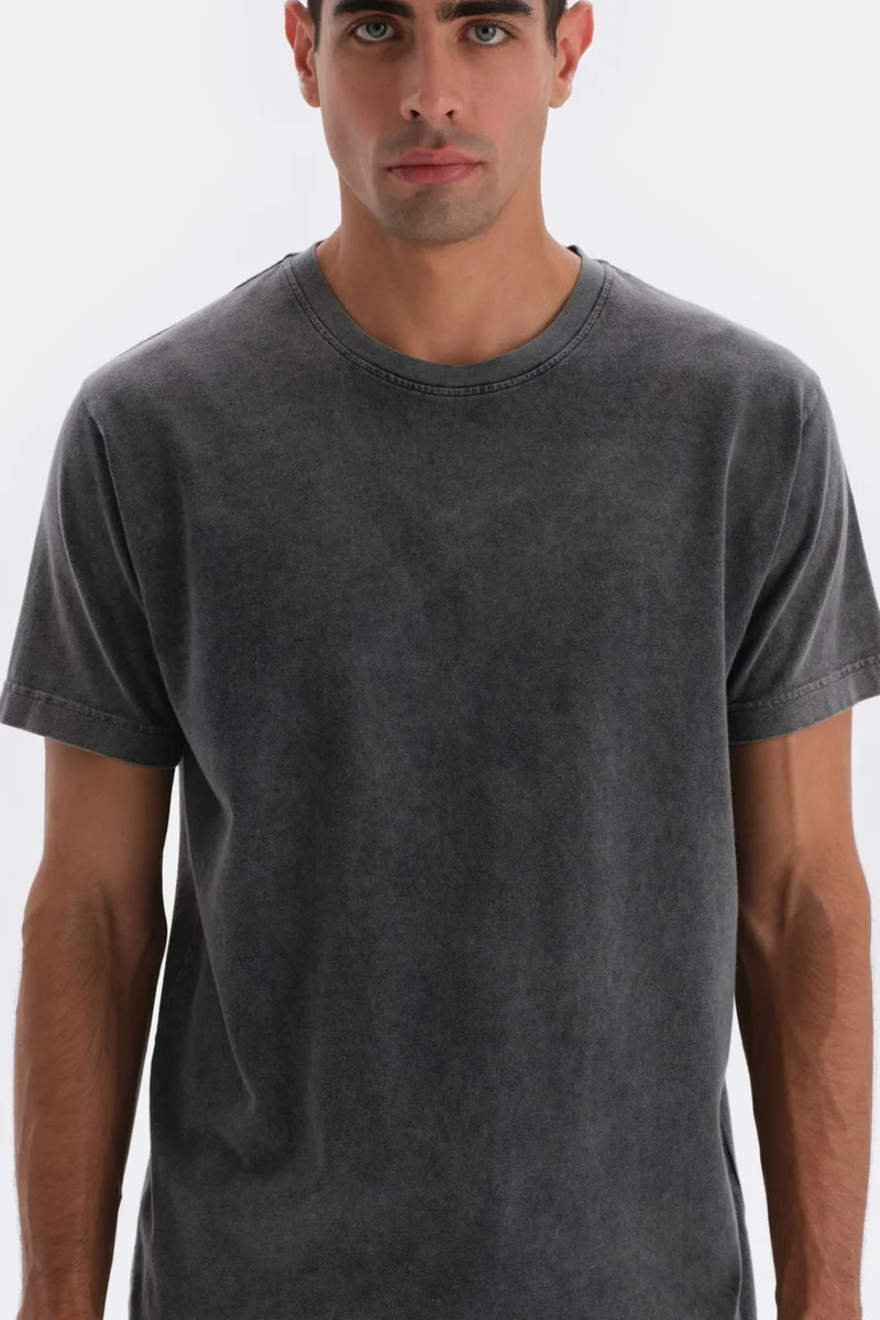 داجي Smoked Short Sleeve Washed T-Shirt
