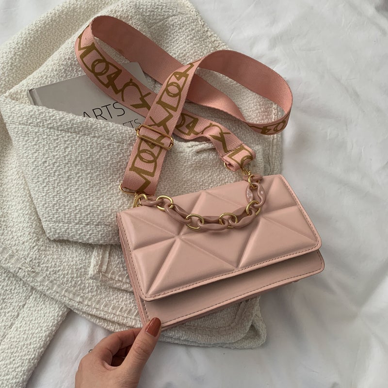 Chain Style Textured Niche Quilted Small Square Bag Acetate Design Handbag With Bow Trendy 2024 - Image 4