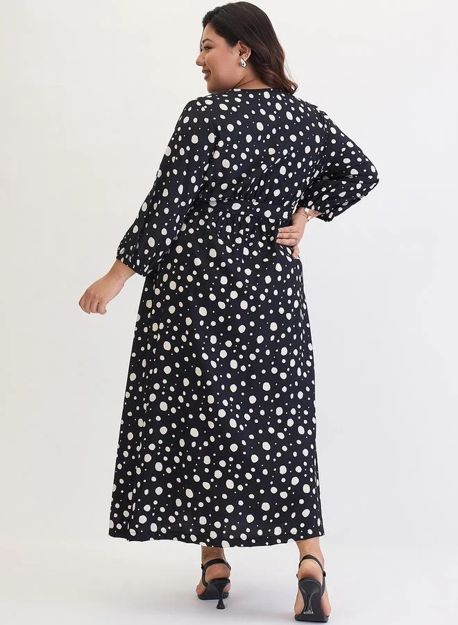 Femmella Femmella Plus Size Black Spot Print Maxi Dress
