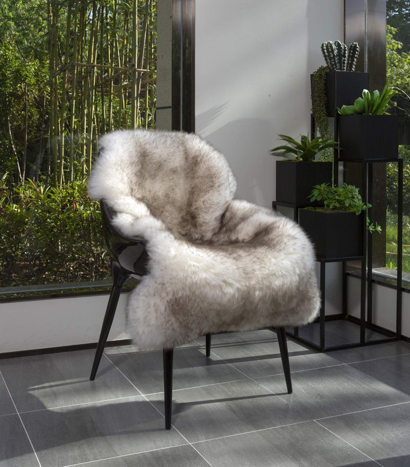 WaySoft New Zealand Sheepskin Area Rug â€“ Genuine Fluffy Wool, Multiple Sizes, Bedroom or Living Room Decor(2ft x 3ft,Wolftip) - Image 3