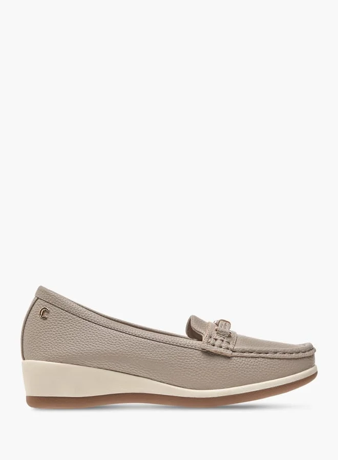 لو كونفورت Womens Metal Accent Comfort Loafers With Wedge Heels