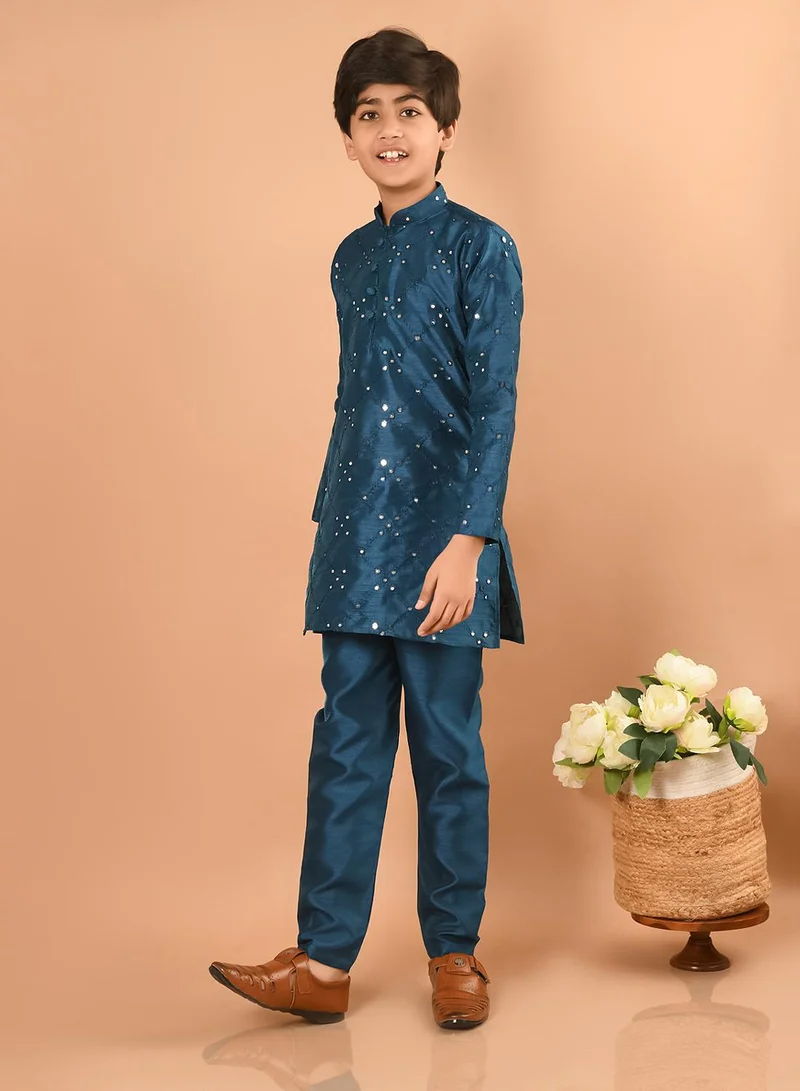 ليل بيكس Kurta Pajama Set
