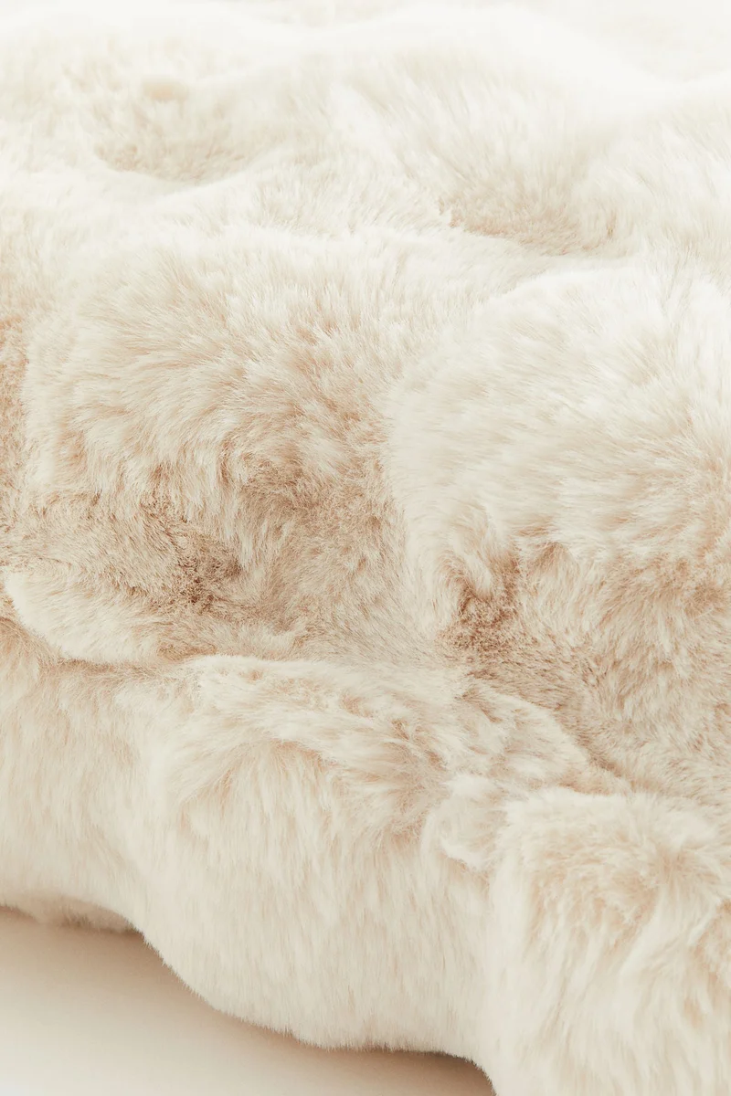 اتش اند ام Fluffy Cushion Cover