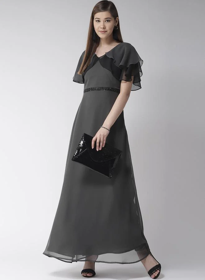 ميش Solid Georgette A-Line Maxi Dress with Cape Sleeve by Styli