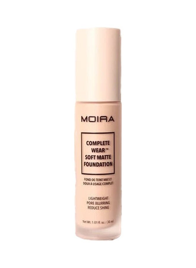 moira Complete Wear Soft Matte Foundation (250C) - Image 1