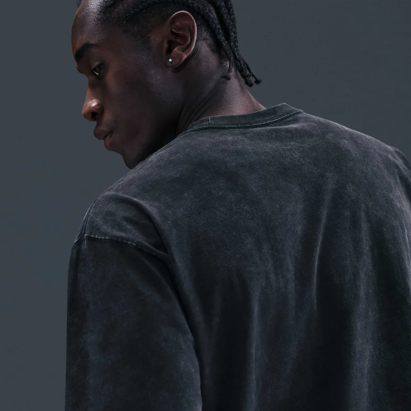 Nike Black Men's Sportswear Max90 T-Shirt for Men | Best Price UAE