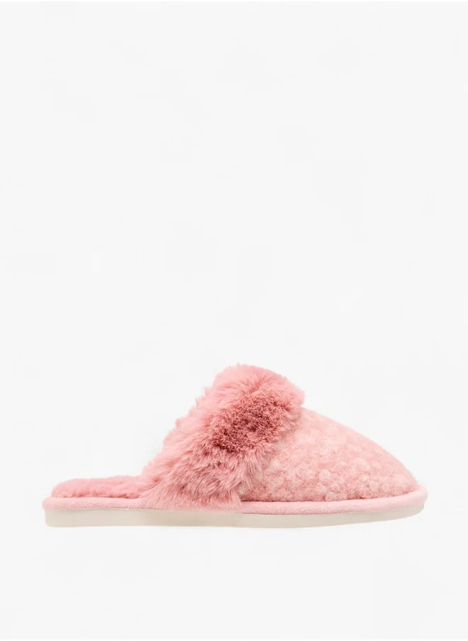 Le Confort Women's Closed Toe Faux Fur Bedroom Slippers