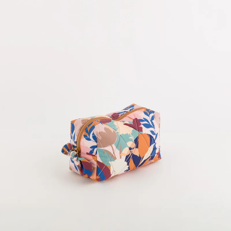 CARPISA Women's Toiletry Bag - Areta Beauty