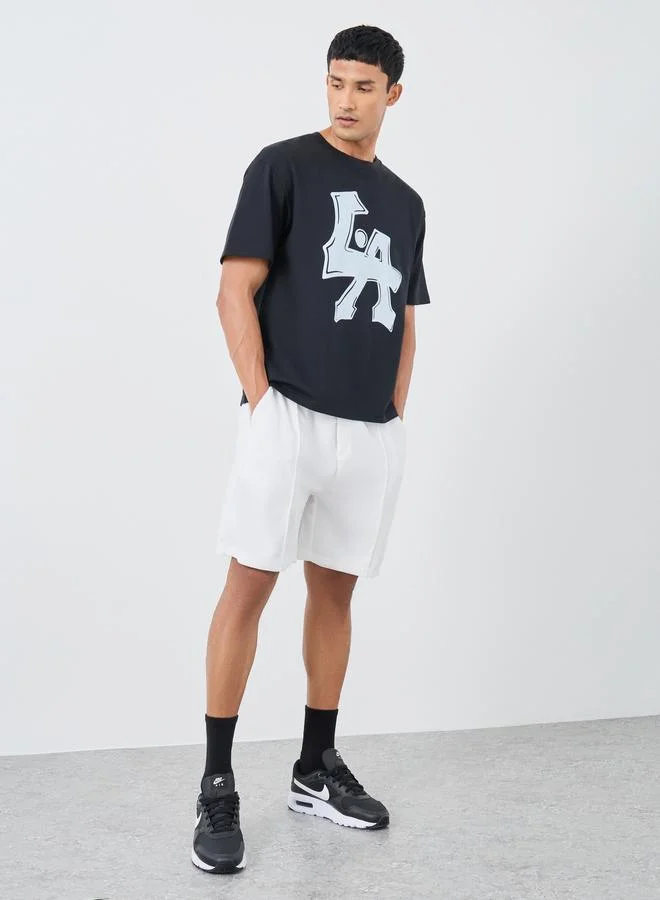 ستايلي Styli Men White Regular Fit Solid Shorts with Pintuck