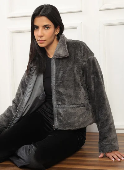 globus Globus Women Grey Spread Collar Long Drop Shoulder Sleeves Faux Fur Trim 2 Pockets Oversized Winterwear Jacket
