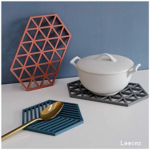 Leeonz Hexagon Silicone Large Trivet and Hot Pads Heat Resistant, Non-Slip Pot Holders, Multifunction Placemats Set (Medium & Large) Set of 6pcs - Image 3
