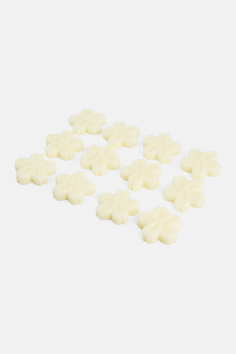 Muy Mucho 4 Piece Scented Wax Burner Candles, White  - Image 3