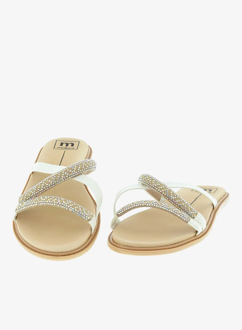 Moleca Off White Flat Sandals for Women – Stylish Ladies Flat Sandals & Comfortable Flat Slippers for Women | Best Price UAE