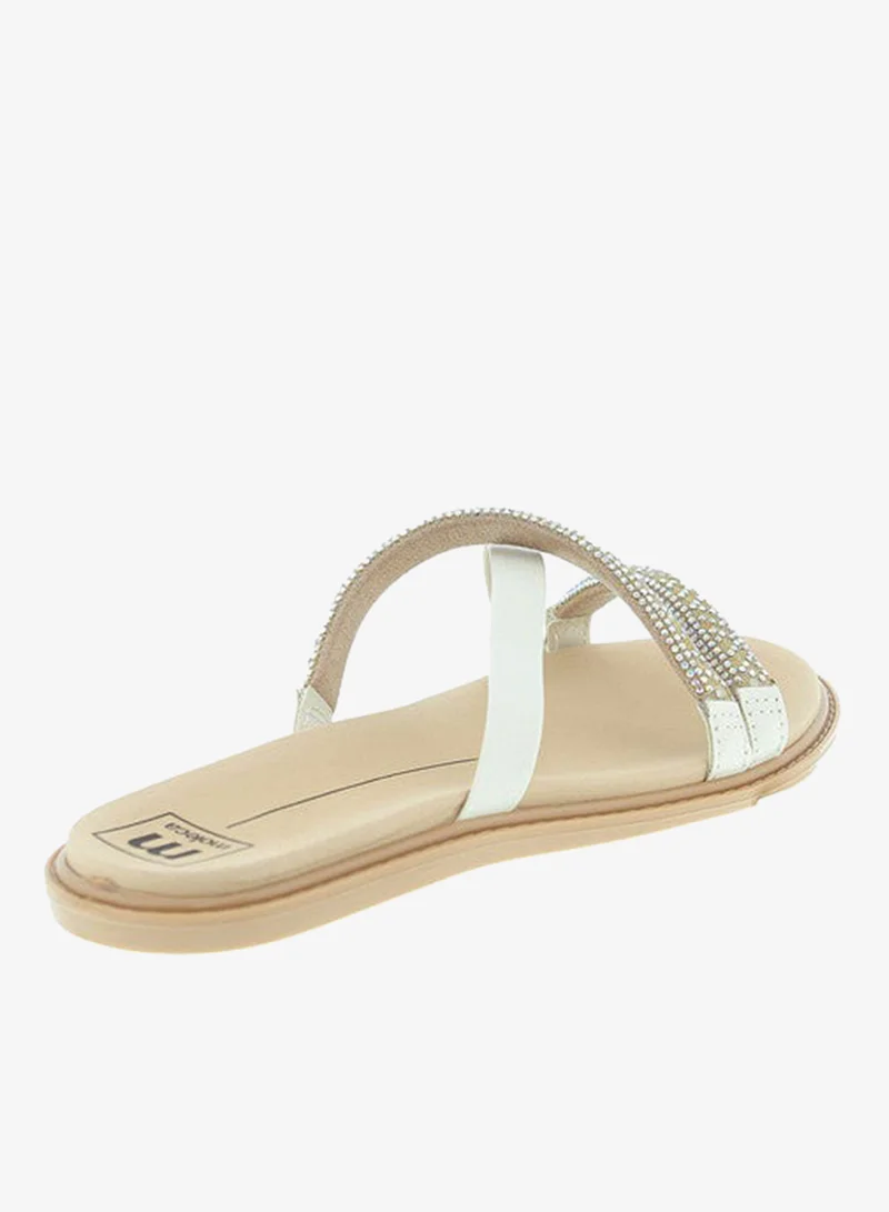 Moleca Off White Flat Sandals for Women – Stylish Ladies Flat Sandals & Comfortable Flat Slippers for Women | Best Price UAE