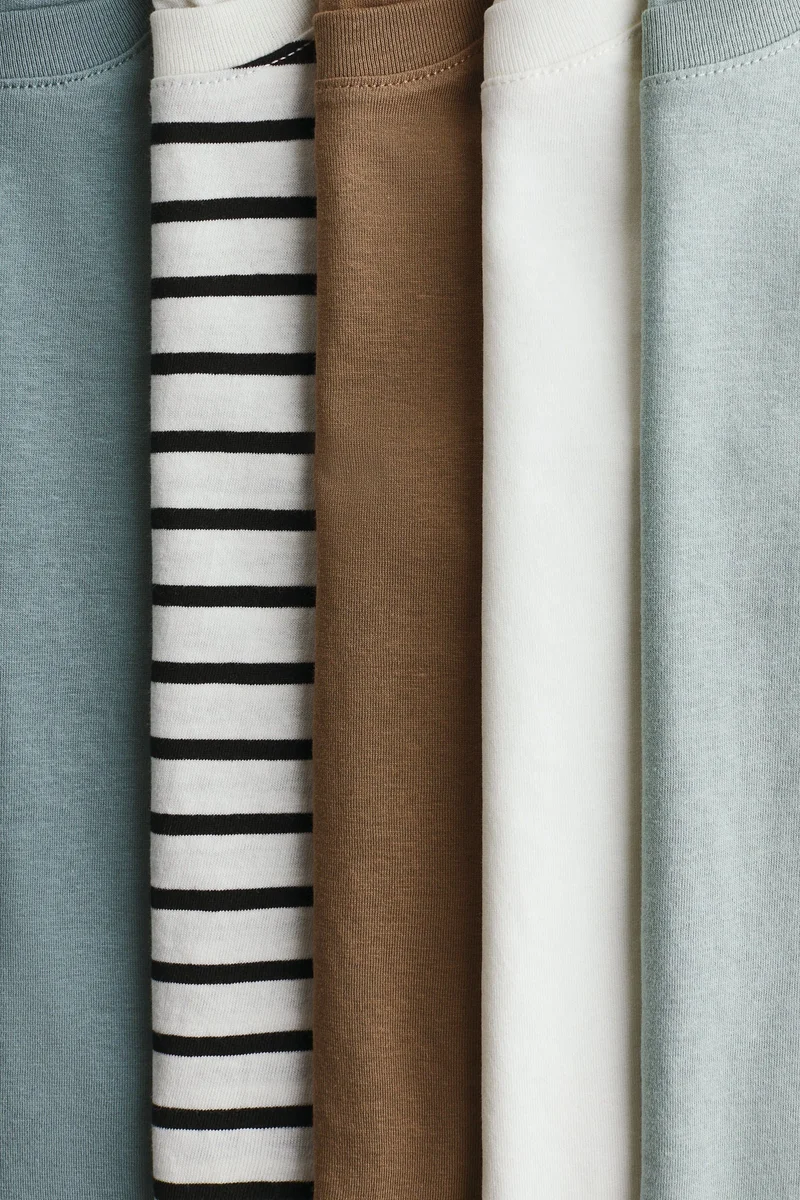 اتش اند ام تي-شيرت قطني- عبوة من 5 قطع