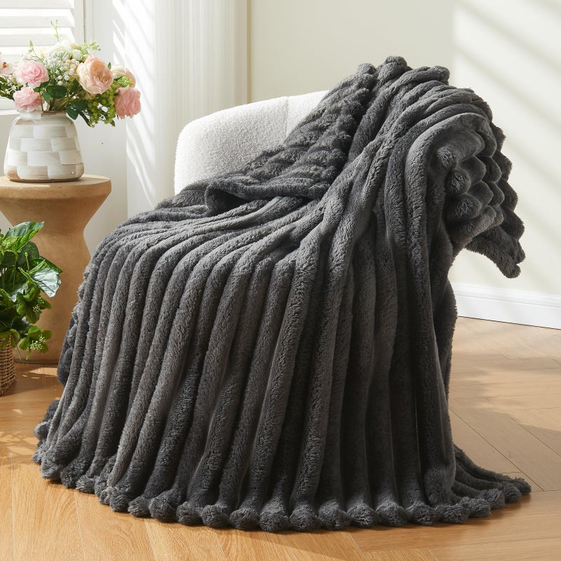 NEWCOSPLAY Super Soft Throw Blanket Grey Premium Silky Flannel Fleece 3D Ribbed Jacquard Lightweight Bed Blanket All Season Use Grey Ribbed Throw50x60