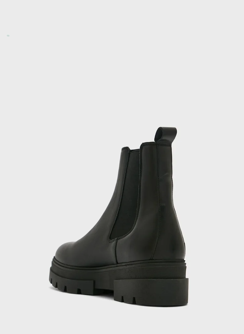 TOMMY HILFIGER Monochromatic Chelsea Boots