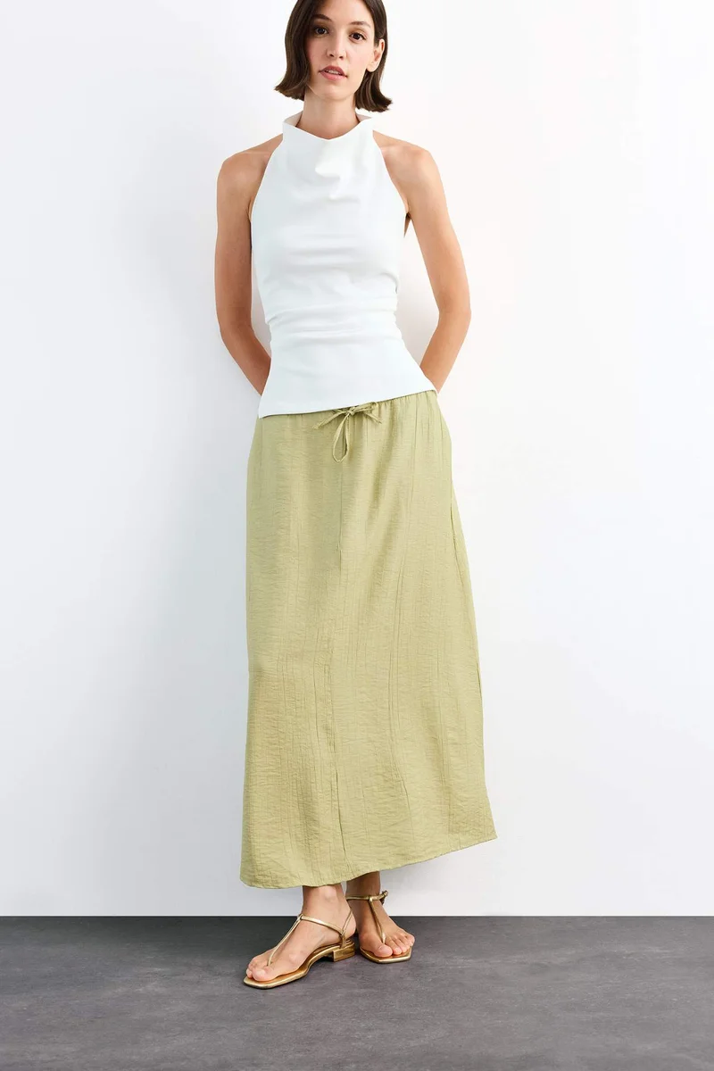 ديفاكتو Relax Fit Crinkle Fabric Elastic Band Ankle Length Skirt
