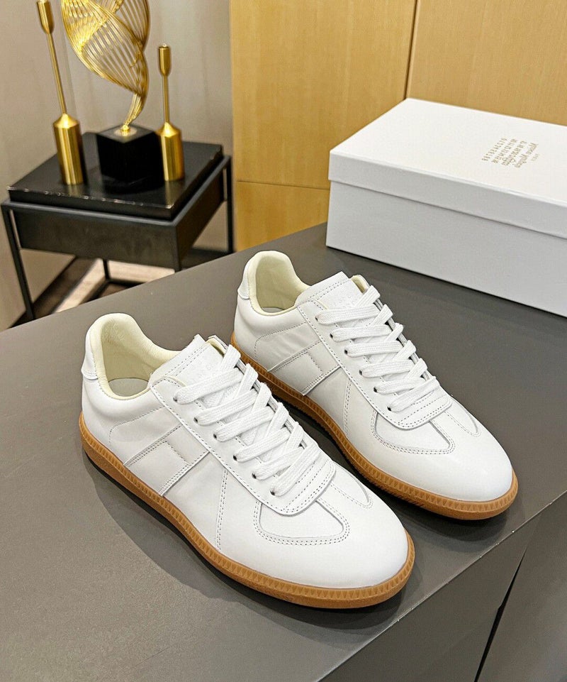 Classic Lightweight, Soft And Fashionable Forrest Gump Shoes 2024 Couple Style Light Luxury Color Matching Lace-Up Moral Training Shoes Sneakers - Image 1