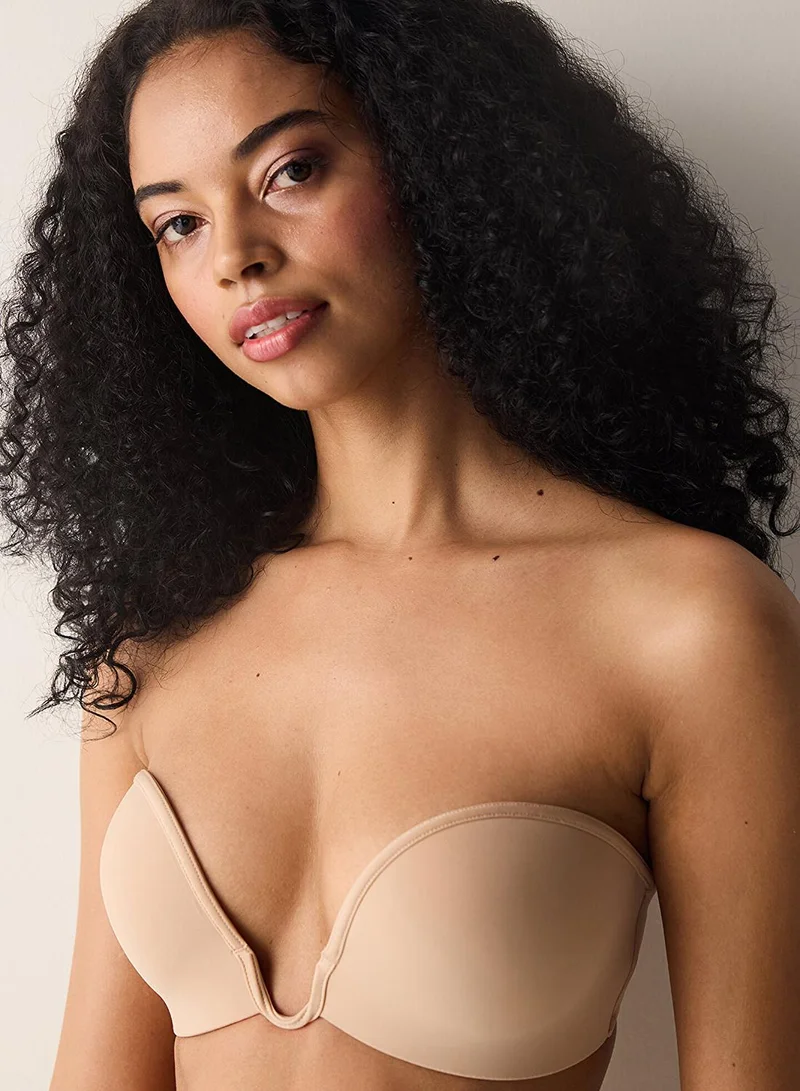 بنتي حمالة صدر بوش أب بفتحة عميقة بلون نيود