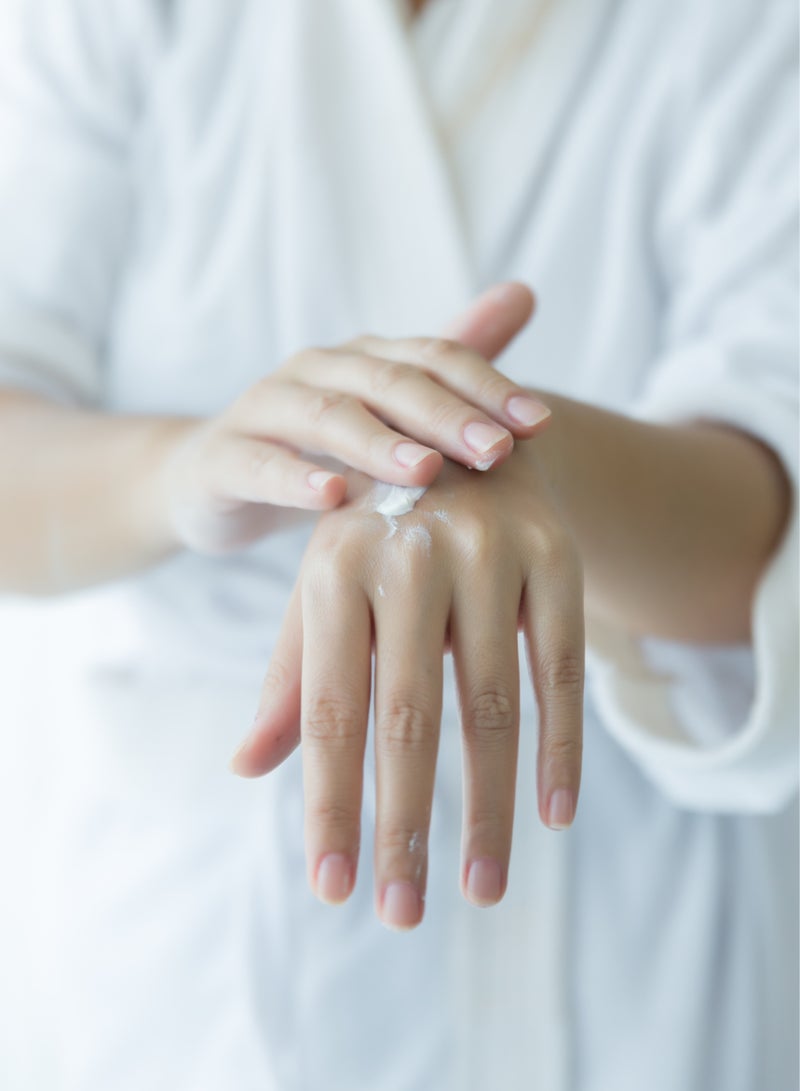 خط الجمال الخيالي لوشن الجسم فانتاسي باللافندر 3.78 لتر – مرطب مغذي لبشرة ناعمة وملساء - Image 4