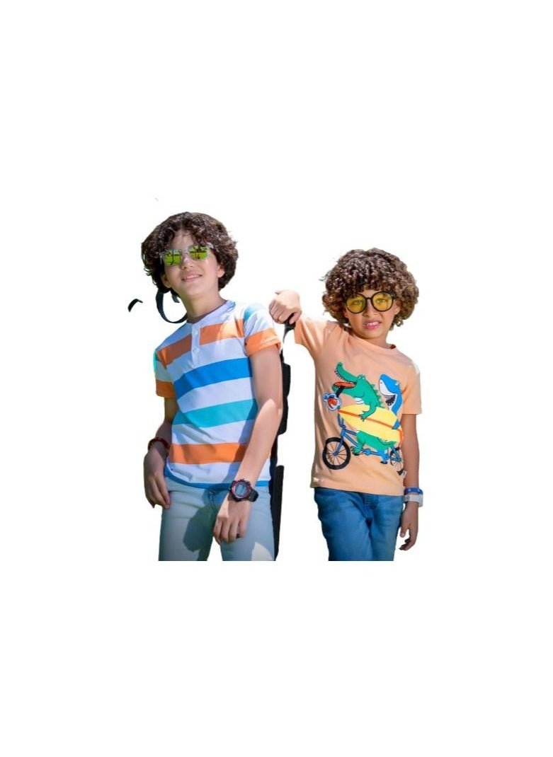 Generic - Bandel 2 T-shirts One Simon With Drawings on it and Another one White With Colored Lines - Image 1