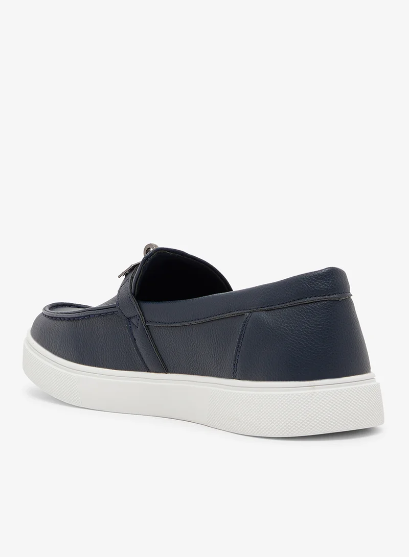 روبرت وود حذاء سهل الارتداء من جلد الغزال بتفاصيل أنيقة