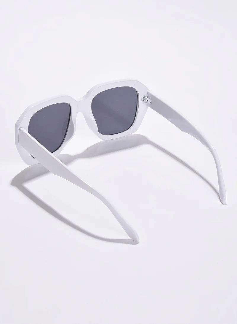 صوص هاوت Black Lens White Wayfarer Sunglasses