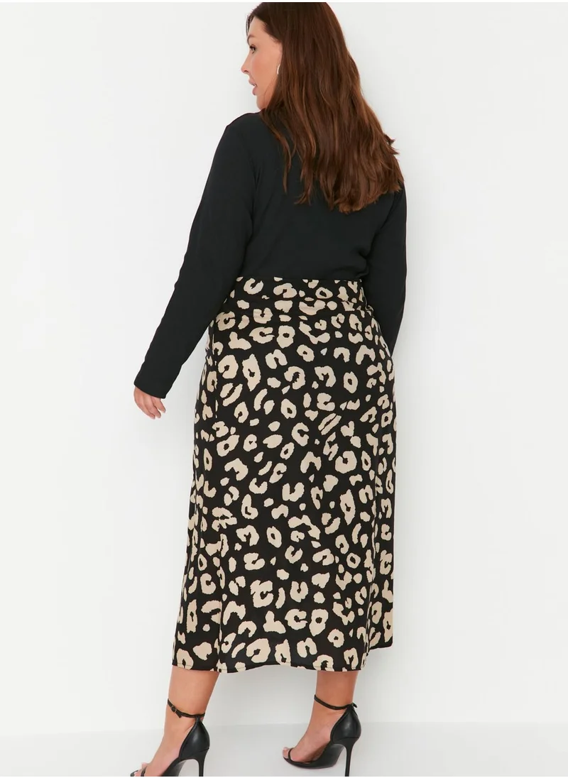 Trendyol Curve Animal Print Side Slit Midi Skirt