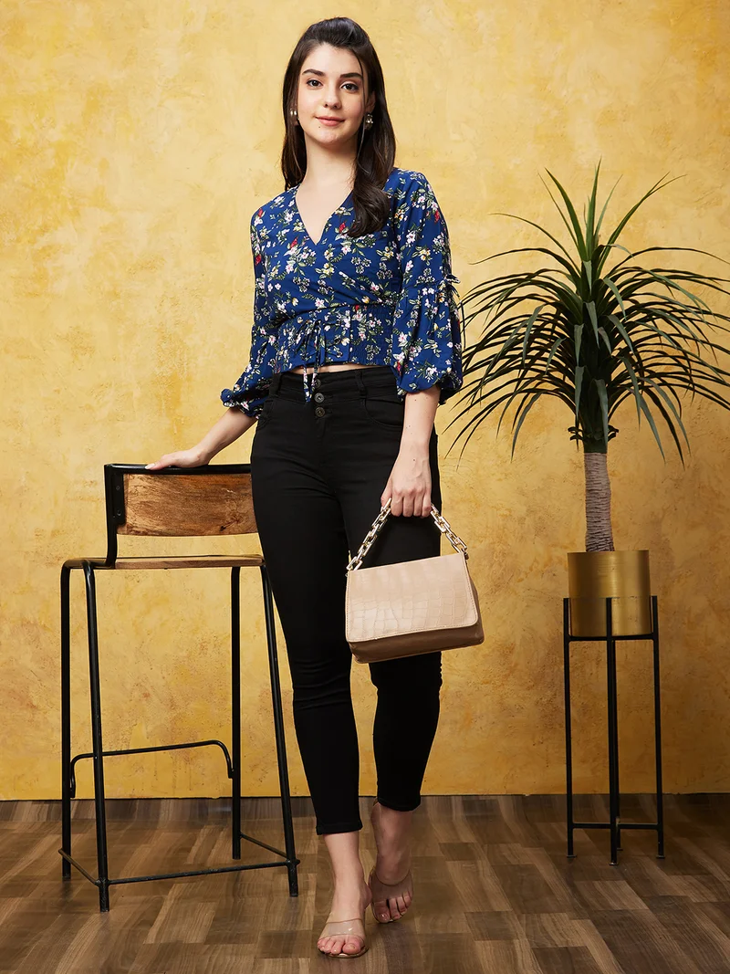 Women Navy Blue Floral Printed Puff Sleeves Smocked Crop Top