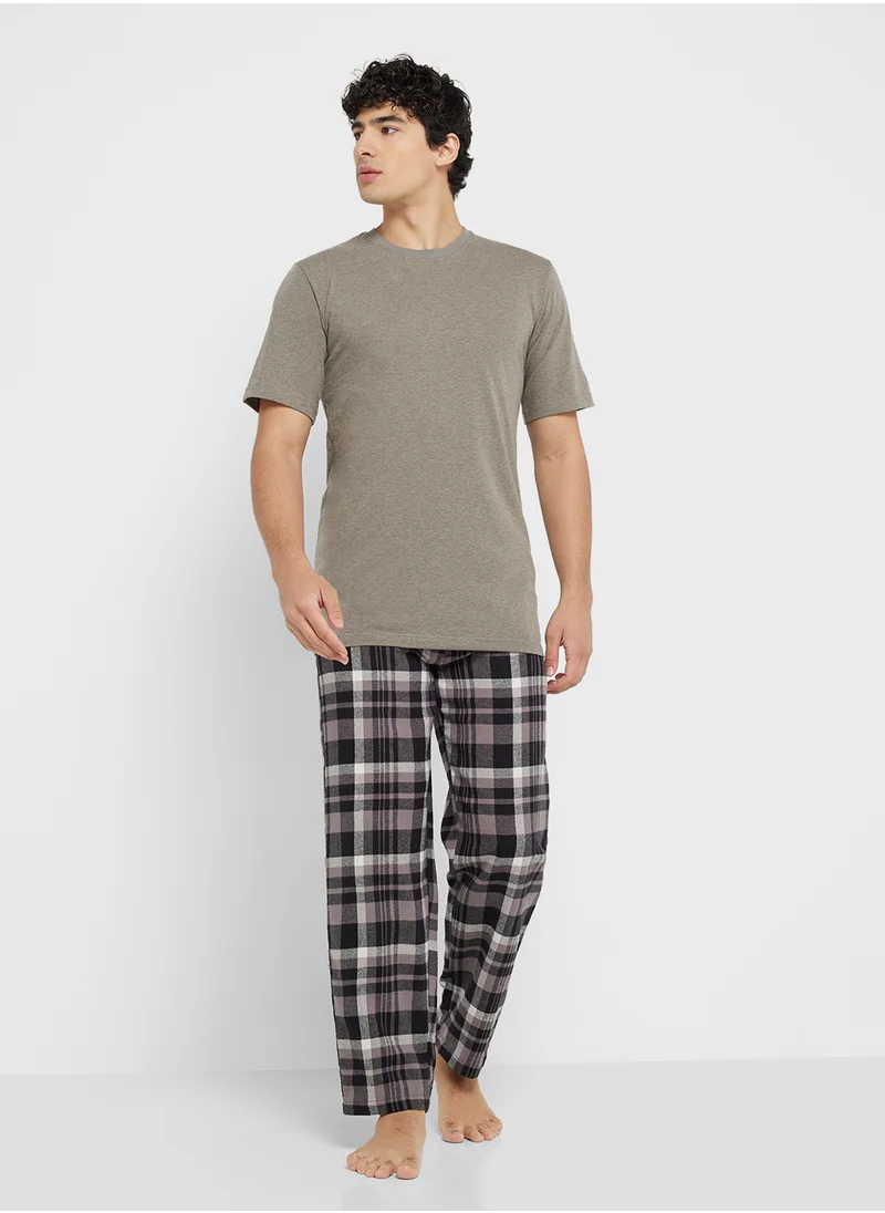 سفنتي فايف Nightwear T-Shirt & Pants Sets