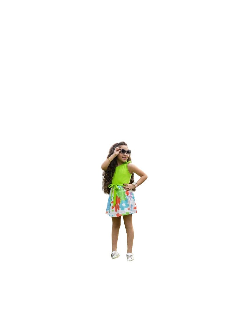 Girls 3-piece set: light green T-shirt, floral pocket, and belt  - Image 2