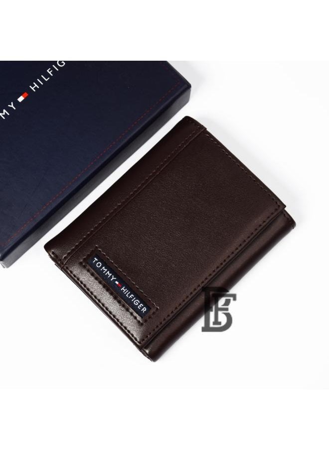 محفظة تومي هيلفغر الجلد للرجال - pzsku/Z7A20C51882A131A8F076Z/45/_/1732620676/7e2a4bec-fb00-4b66-b8bb-11d64be5d7c2
