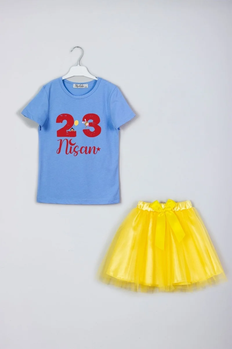 ميادا 23 April Written, Crescent and Star Printed T-Shirt and Skirt Combination Set