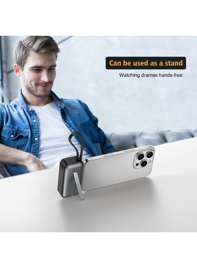دومرز‌ شاحن محمول ثلاثي الوظائف من Domars لأجهزة iPhone، مع سلك USB-C مخفي ولوحة شحن للساعات الذكية، وبطارية محمولة للسفر بسعة 5000 مللي أمبير في الساعة وشحن سريع، ومؤشر للبطارية، باللون الأسود - Image 5