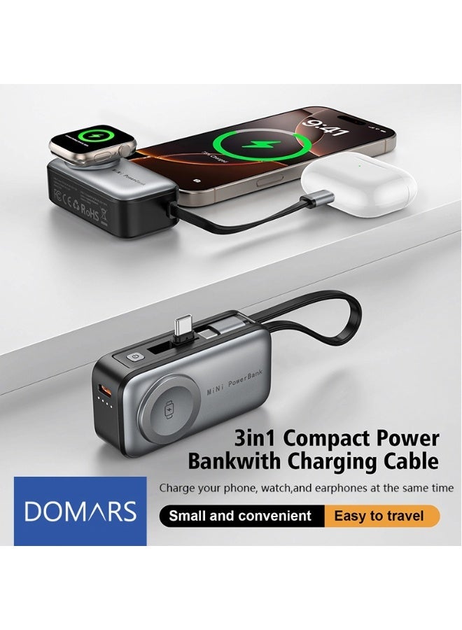 دومرز‌ شاحن محمول ثلاثي الوظائف من Domars لأجهزة iPhone، مع سلك USB-C مخفي ولوحة شحن للساعات الذكية، وبطارية محمولة للسفر بسعة 5000 مللي أمبير في الساعة وشحن سريع، ومؤشر للبطارية، باللون الأسود - Image 1