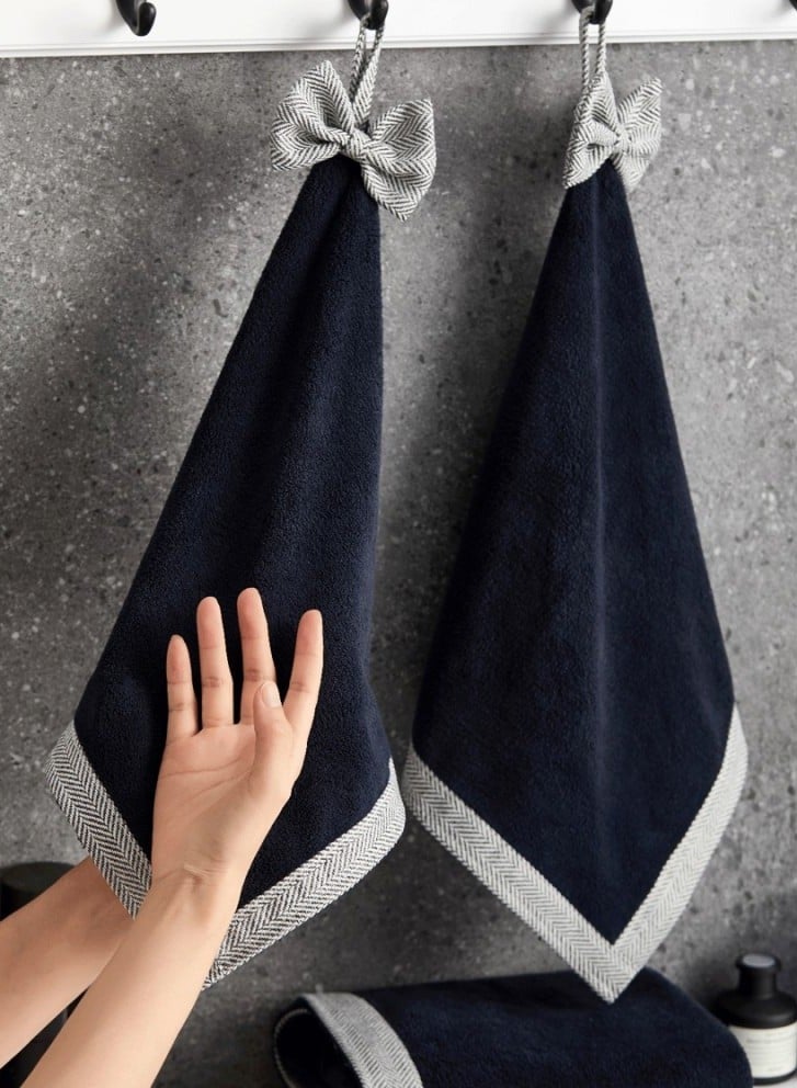 Reefi X- large Bath Towel Royal black (180*90 cm) - Image 4
