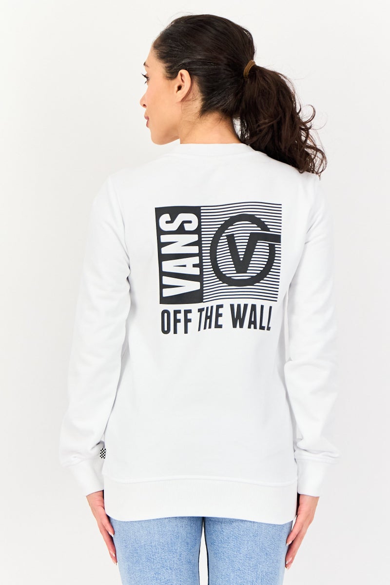 VANS سويت شيرت طويل الأكمام بشعار العلامة التجارية للنساء، أبيض - Image 2