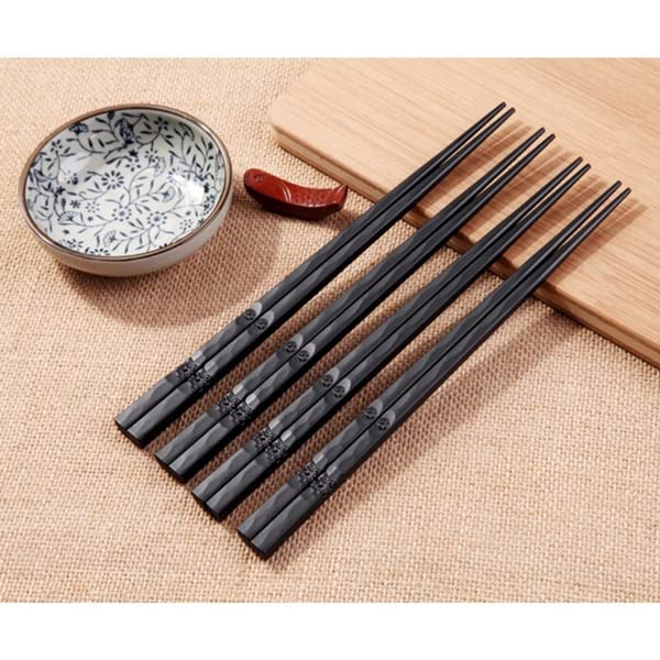 RIANZ Reusable Fiber Glass Alloy Chopsticks Japanese Style Lightweight NonSlip Chop Sticks Black 2 Pairs - Image 5