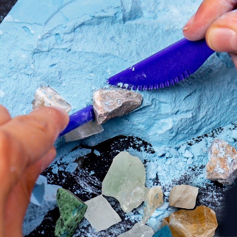 Discovery Kids Discovery Crystal Growing Aquarium, at-Home STEM Kits for Kids Age 12 and Up, Crystal Kits for Young Scientists, DIY Crystals, Kids Sleepover Activities - Image 2