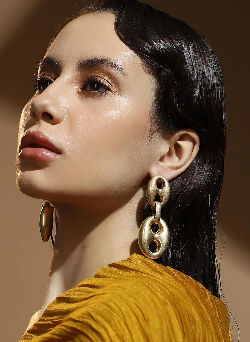 SOHI Women's Contemporary The Dented-Bolt Drop Earrings