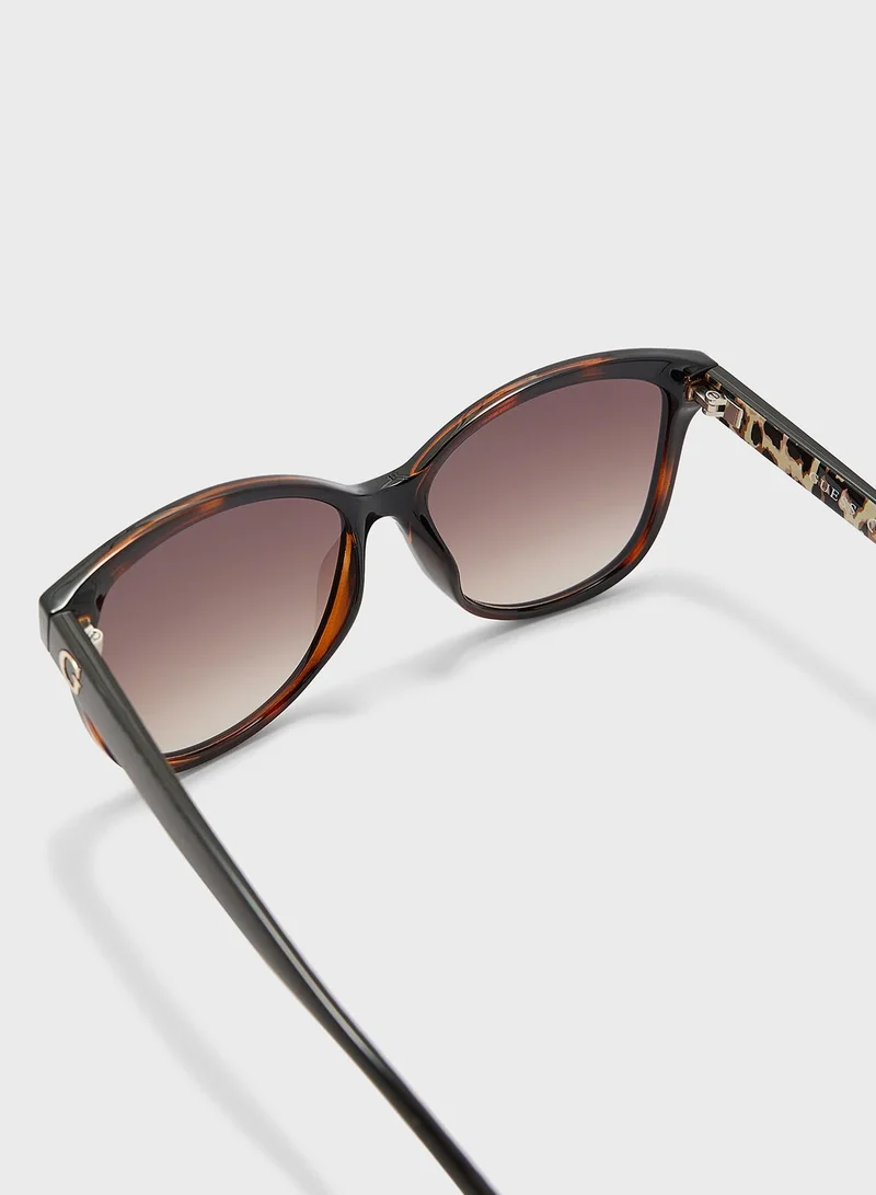 GUESS Wayfarers Sunglasses