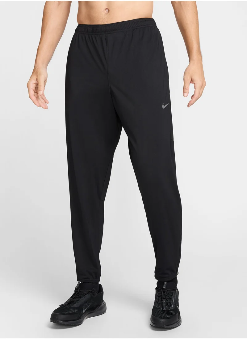 Nike Dri-Fit Challenger Knitted Pants