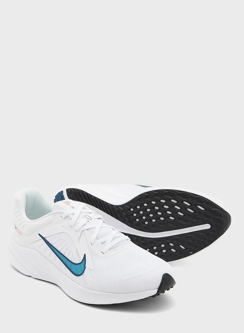 Nike Quest 5