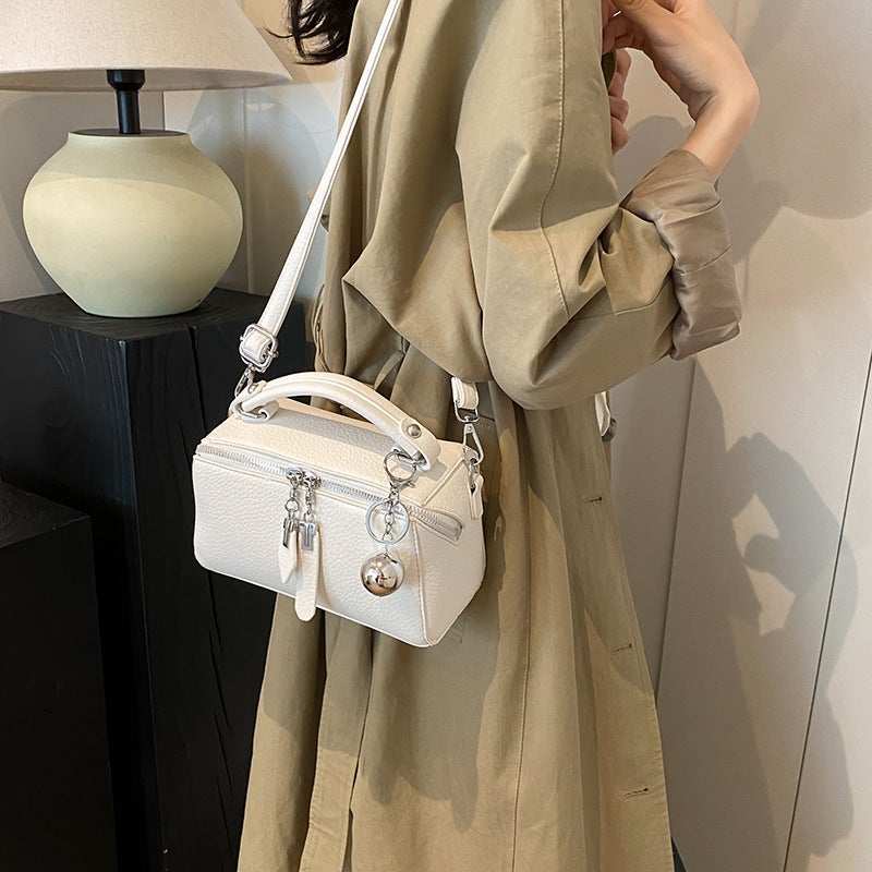 Fashion Texted Handbag Women'S Style Retro Simple Boston Shoulder Crossbody Bag Small Square Bag - Image 1