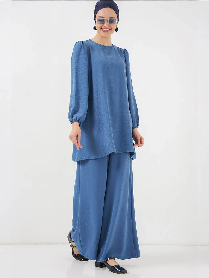 بيغ دارت طقم قطعتين بأكمام طويلة وياقة دائرية من  بنقوش بارزة