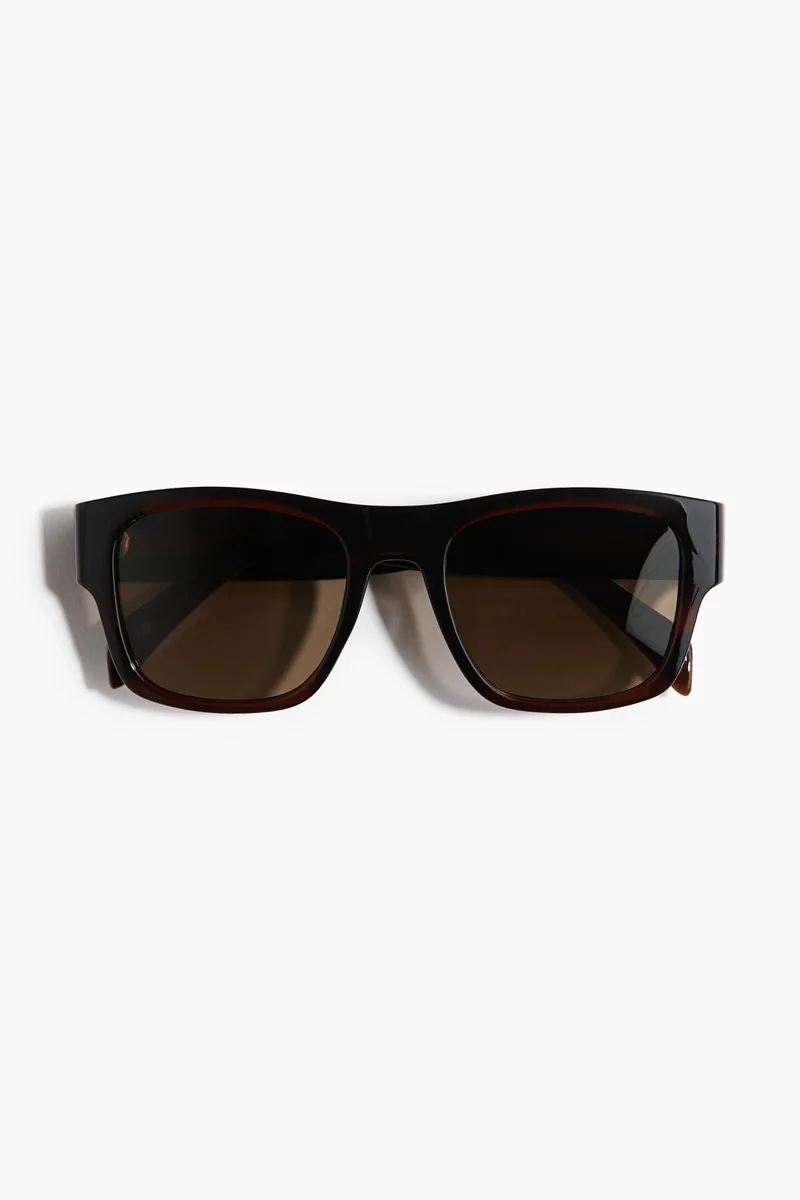 Polarised sunglasses