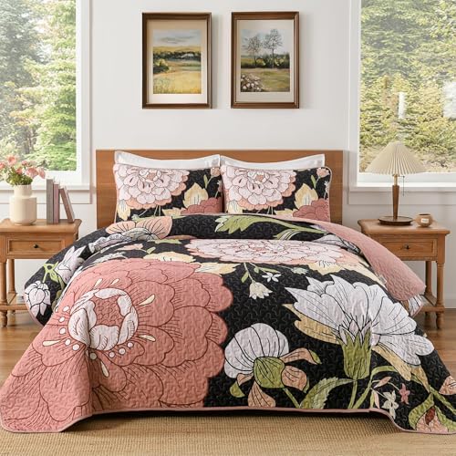 DJY Black Quilt Set King Size 3 Pieces Floral Boho Bedspread Coverlet Set Soft Microfiber Black Pink Farmhouse Floral Quilted Bedding Set Reversible Bed Cover for All Season 110x90 - Image 1